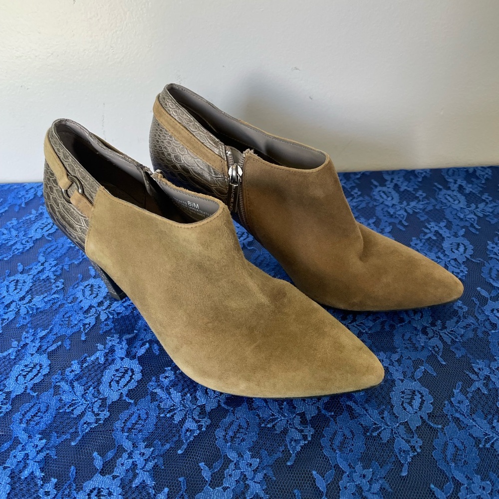 Bandolino Kaeto Women's Ankle Booties. Size 8.5